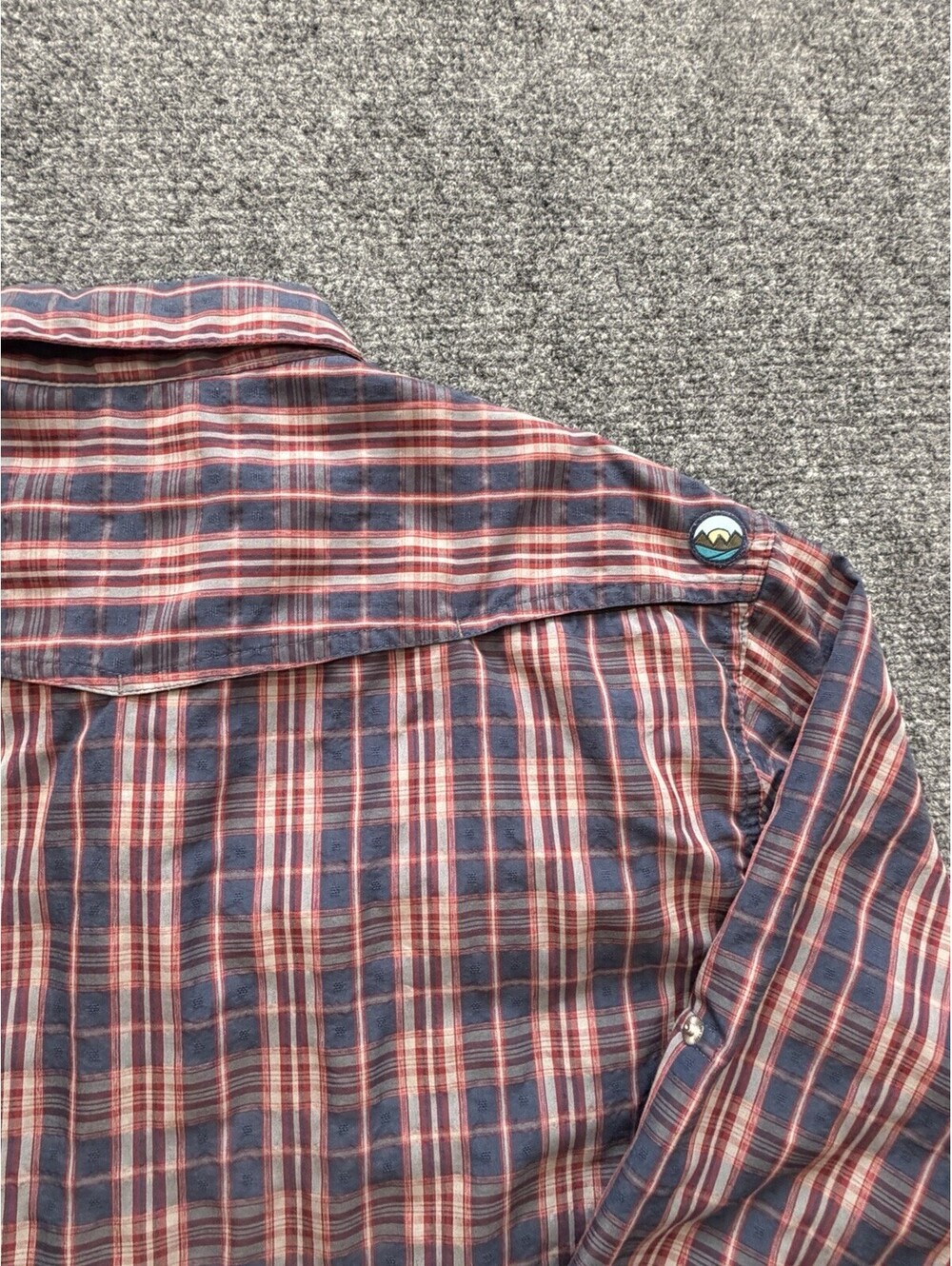 Men’s Wrangler Outdoor Pearl Snap Shirt Vented Size Large blue Red Plaid Utility - Picture 12 of 16